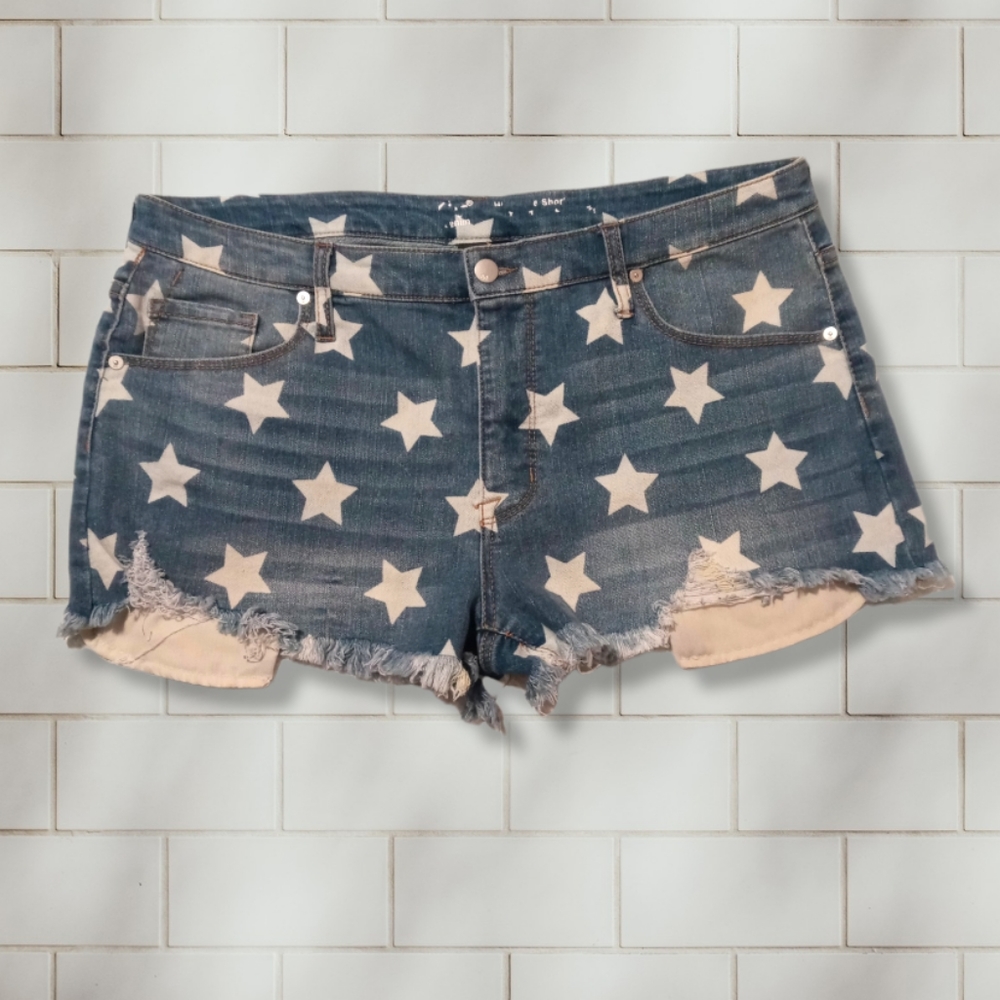 ⭐️ Mossimo Super Stretch High Rise Star Denim Jean Shorts Plus Sz 18